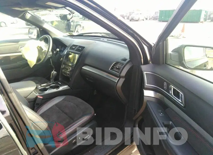 1FM5K8D81JGB14799 Photo# 5
