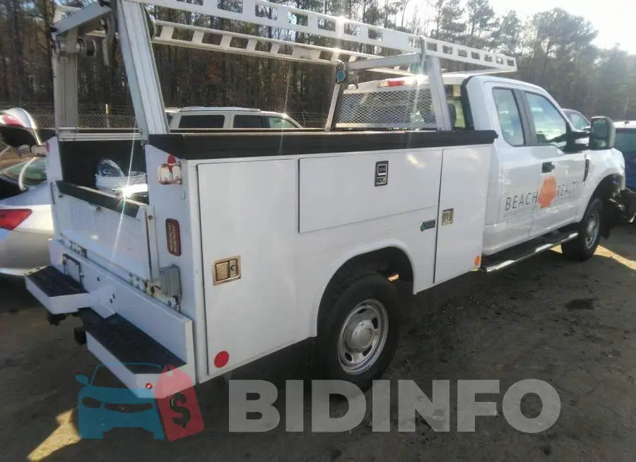 1FT7X2B68JEB05610 Photo# 4