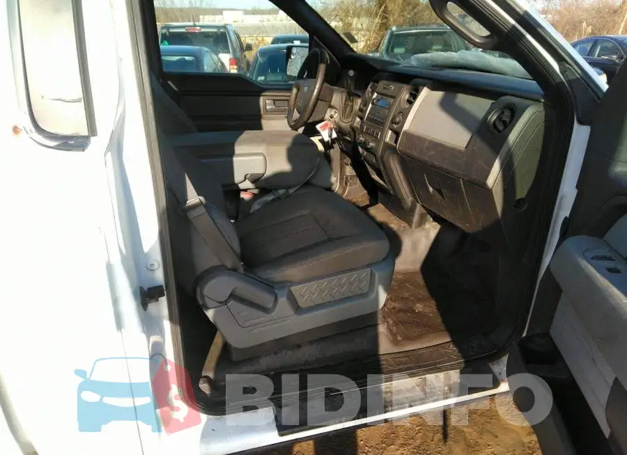 1FTNF1CF3DKD56074 Photo# 5