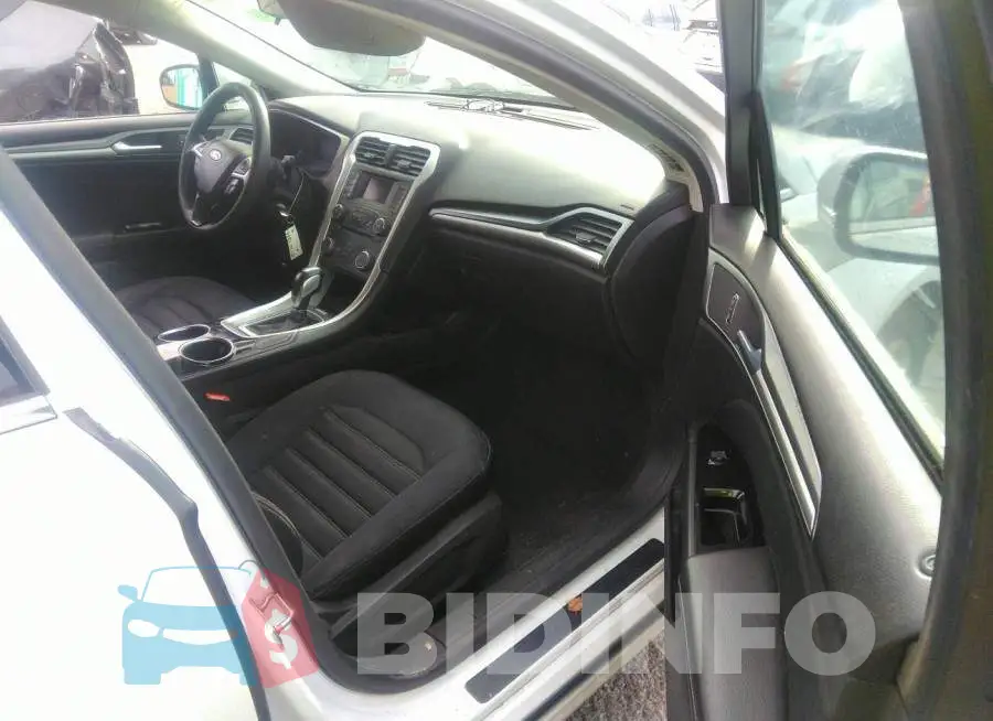 3FA6P0HR5DR280504 Photo# 5