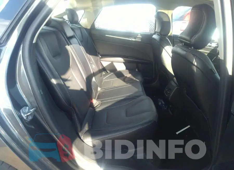 3FA6P0RU4JR248612 Photo# 8
