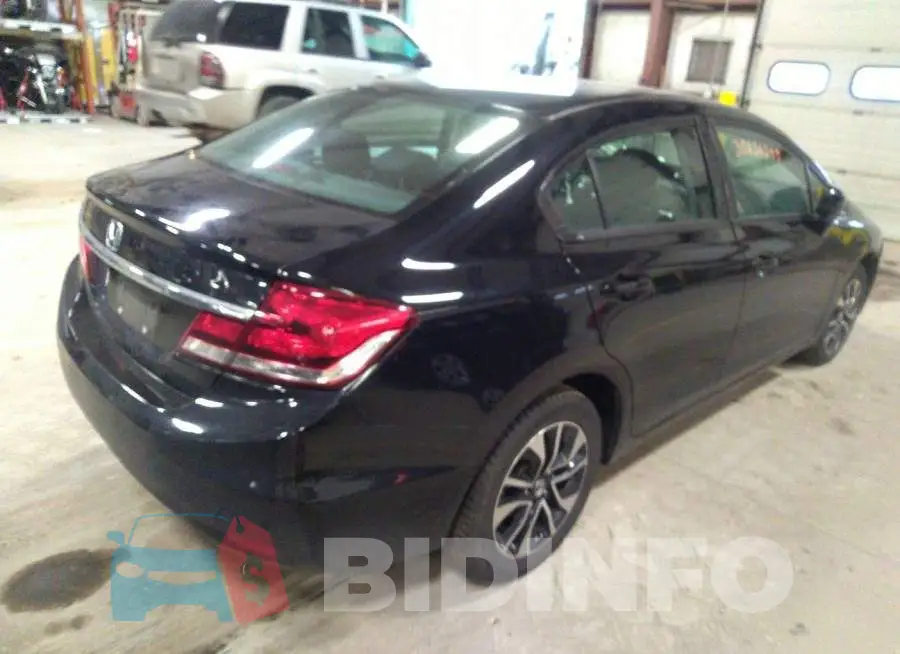 19XFB2F80FE050281 Photo# 4