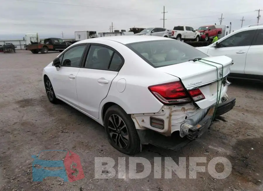 19XFB2F83DE089718 Photo# 3
