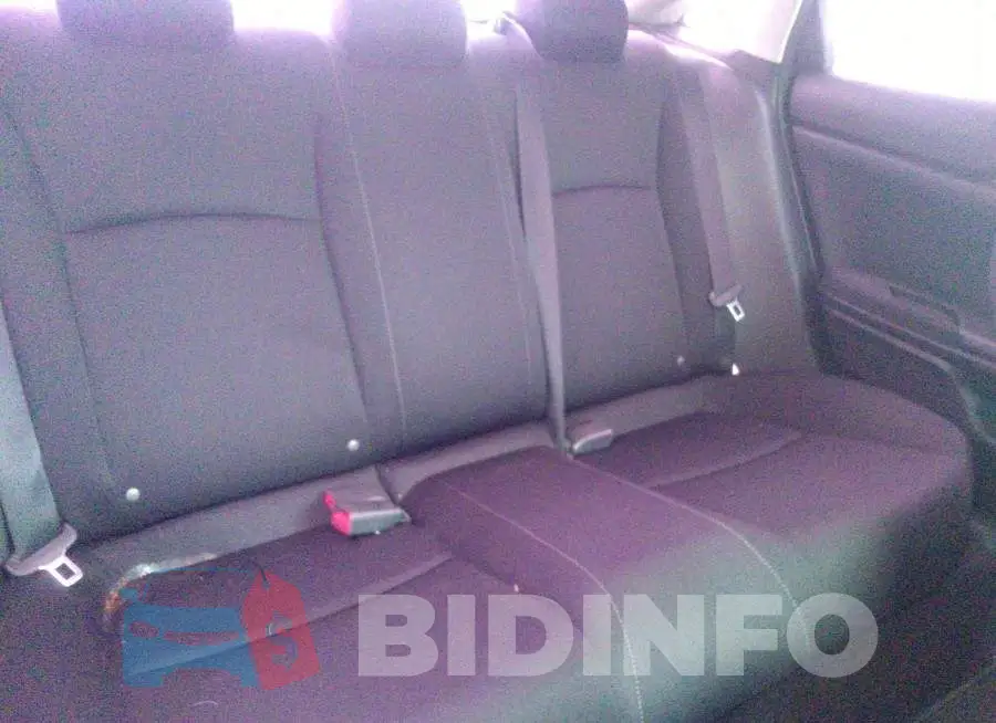 19XFC2F50HE043045 Photo# 8