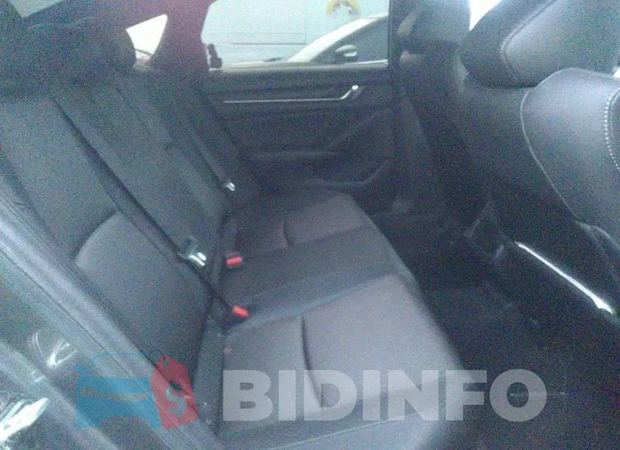 1HGCV1F30KA022312 Photo# 8