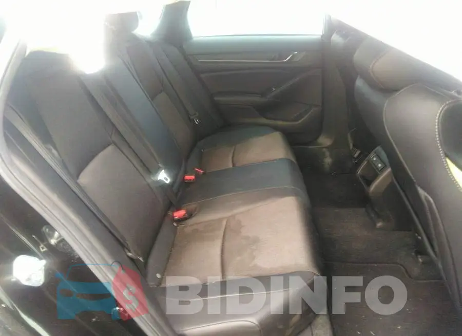 1HGCV1F3XMA109587 Photo# 8