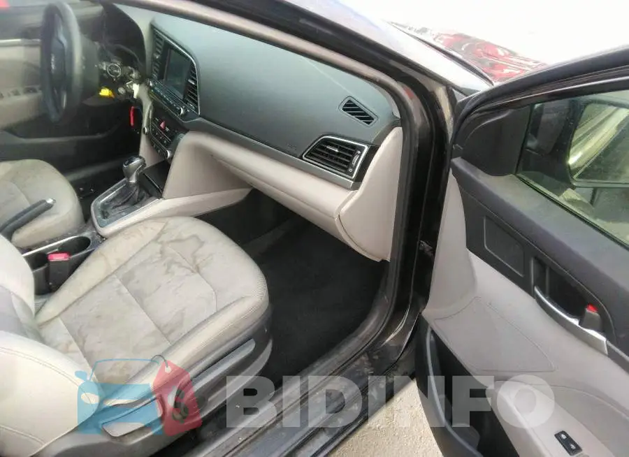 5NPD84LF6HH041863 Photo# 5