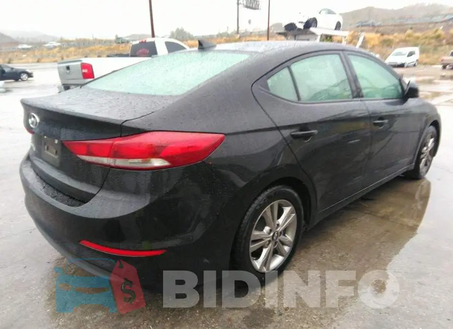 KMHD84LF6HU164385 Photo# 4