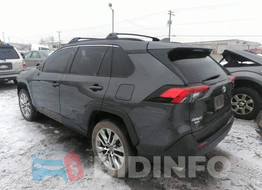 2T3A1RFV8KW068201 Photo# 3