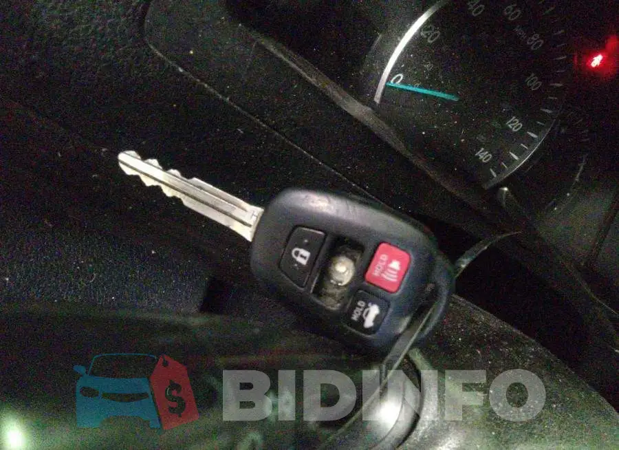4T1BF1FK2FU889015 Photo# 11