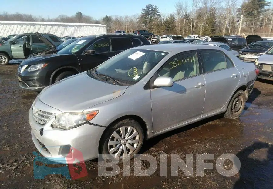 JTDBU4EE3DJ119167 Photo# 2