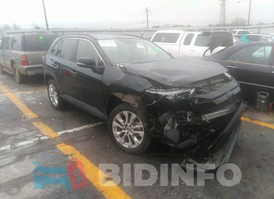 JTMC1RFV2KD027567 Photo# 1