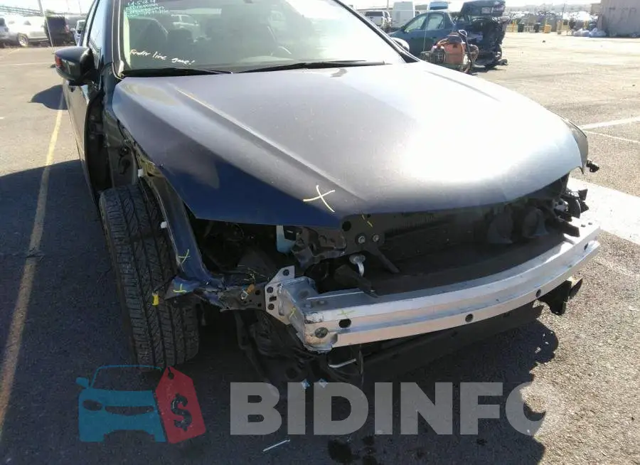 19UUB2F30FA022481 Photo# 6