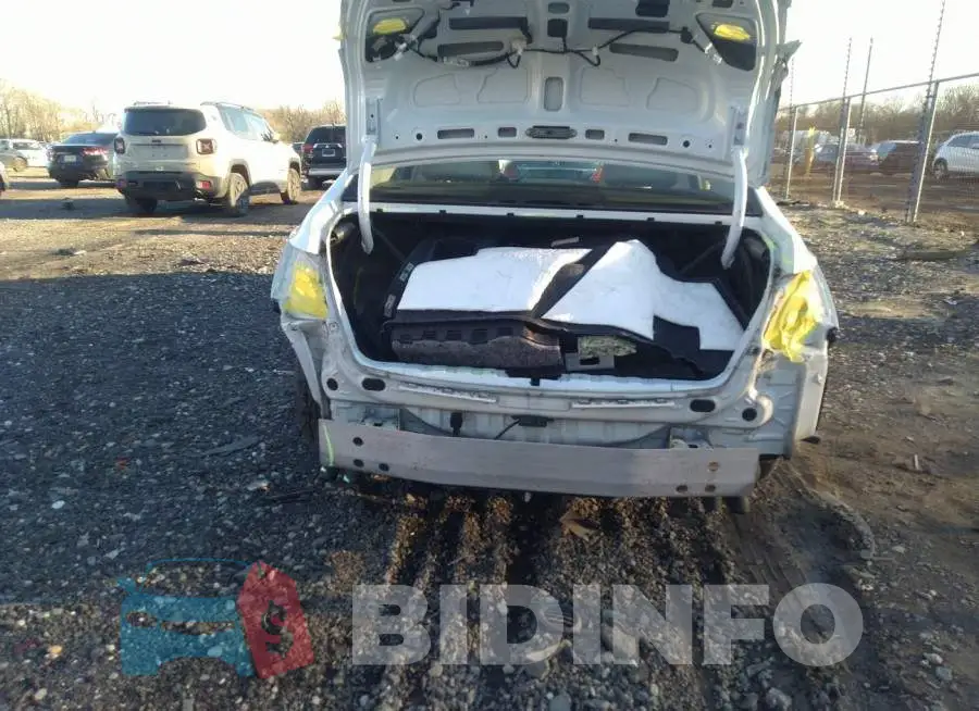 JH4KC1F90EC006316 Photo# 6