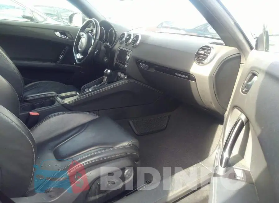 TRUS1AFK3F1001107 Photo# 5