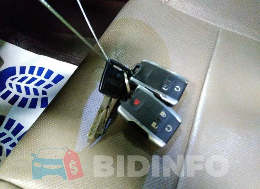 3GTU2VEC5EG219826 Photo# 11