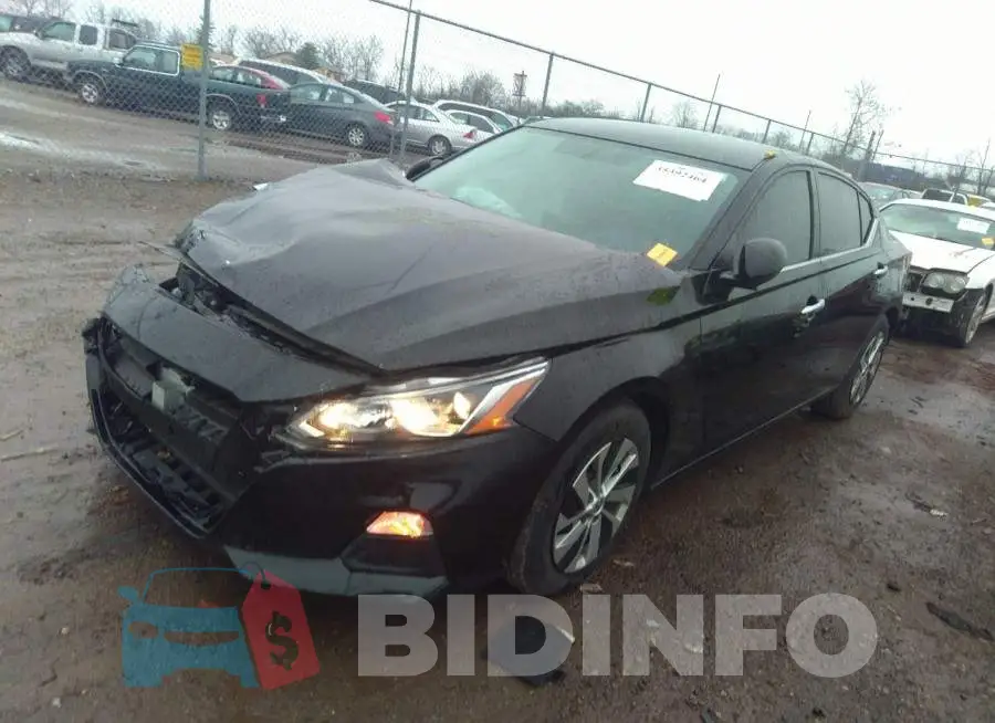 1N4BL4BV1LC156752 Photo# 2