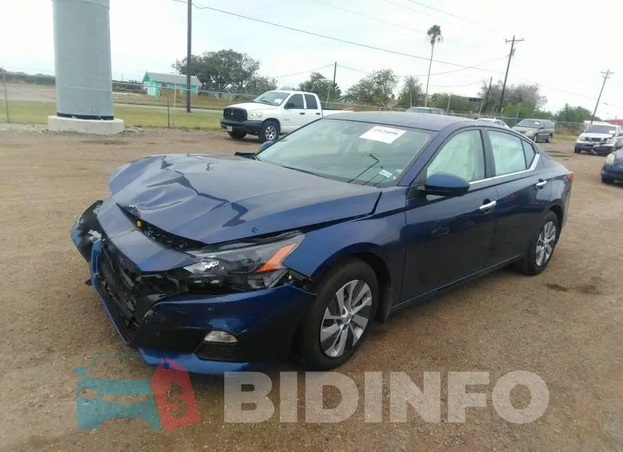 1N4BL4BV7NN410827 Photo# 2