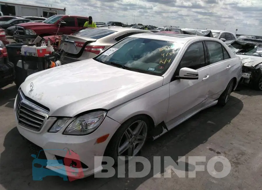 WDDHF5KB2DA740829 Photo# 2