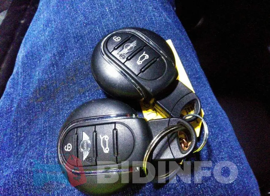 WMWXP7C54F2A36412 Photo# 11