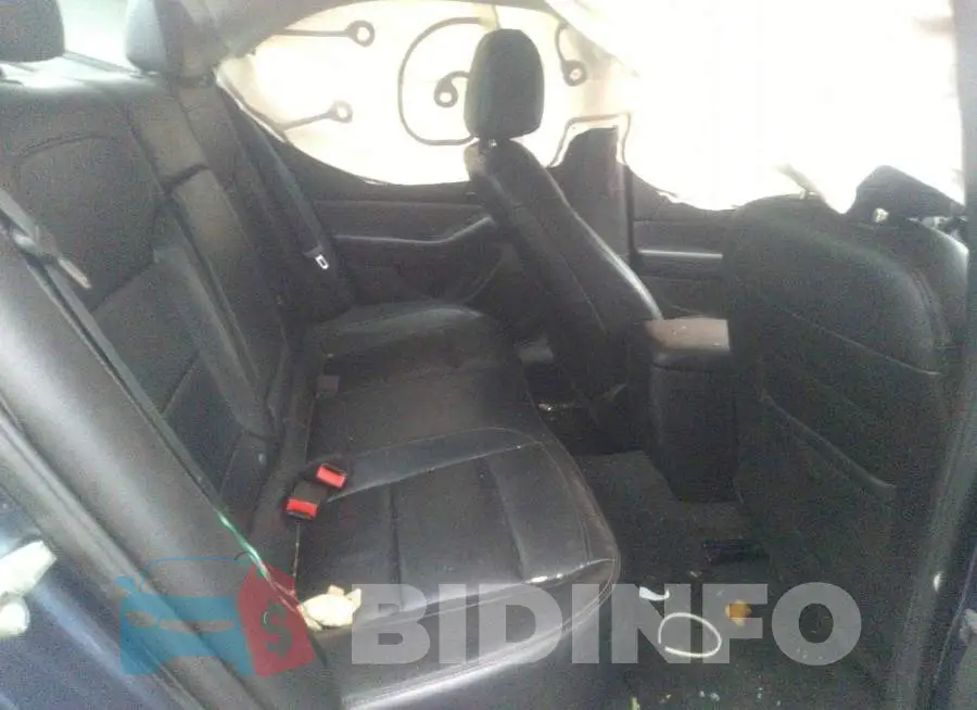 1G11F5SL3FF227107 Photo# 8