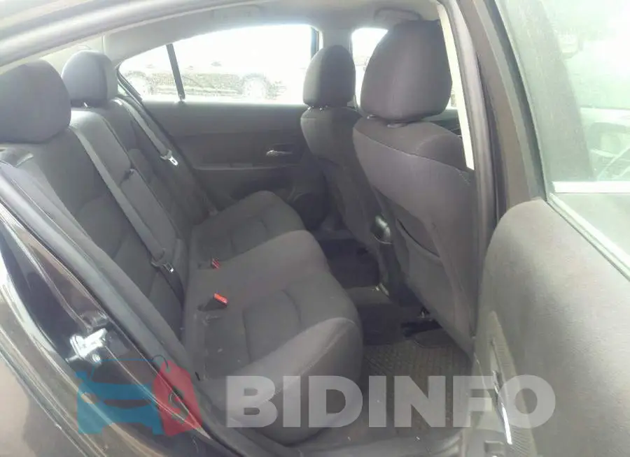 1G1PE5SB3G7181696 Photo# 8