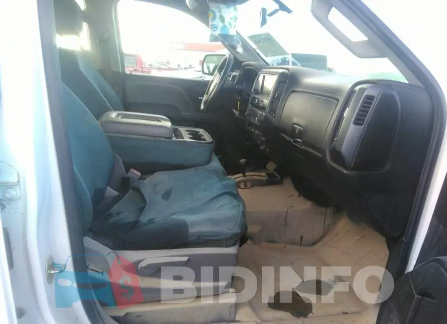 1GC2KUEG9JZ117993 Photo# 5