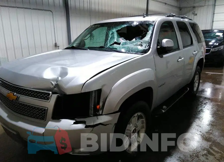 1GNSKBE05DR259261 Photo# 6