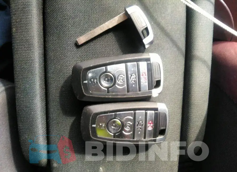 1FA6P8TH1J5102374 Photo# 11
