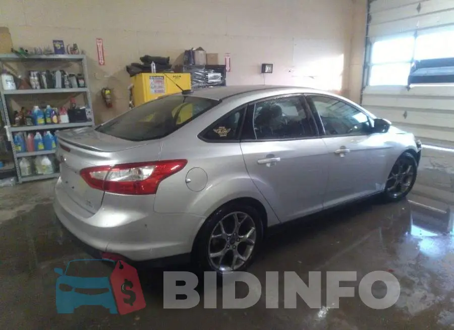 1FADP3F22EL299154 Photo# 4