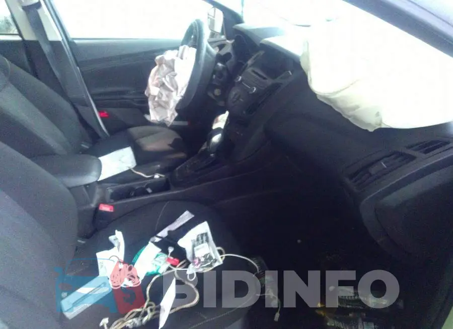 1FADP3F22HL319438 Photo# 5