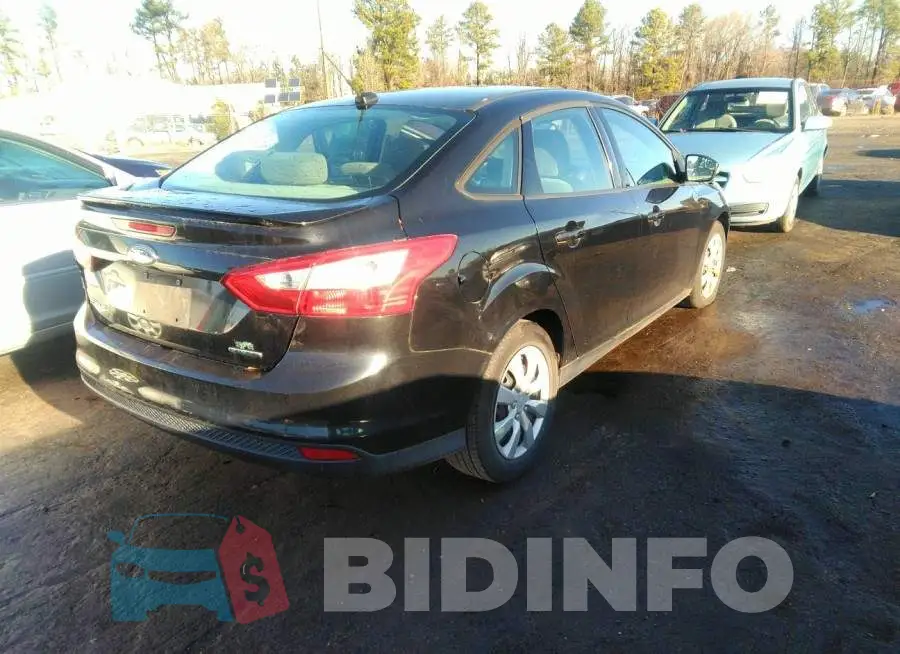 1FADP3F28DL240429 Photo# 4