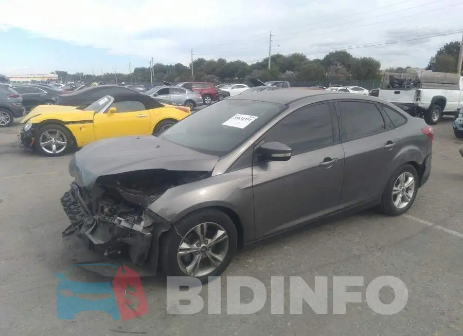 1FADP3F2XEL165993 Photo# 2