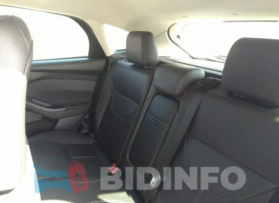1FADP3K22GL239447 Photo# 8