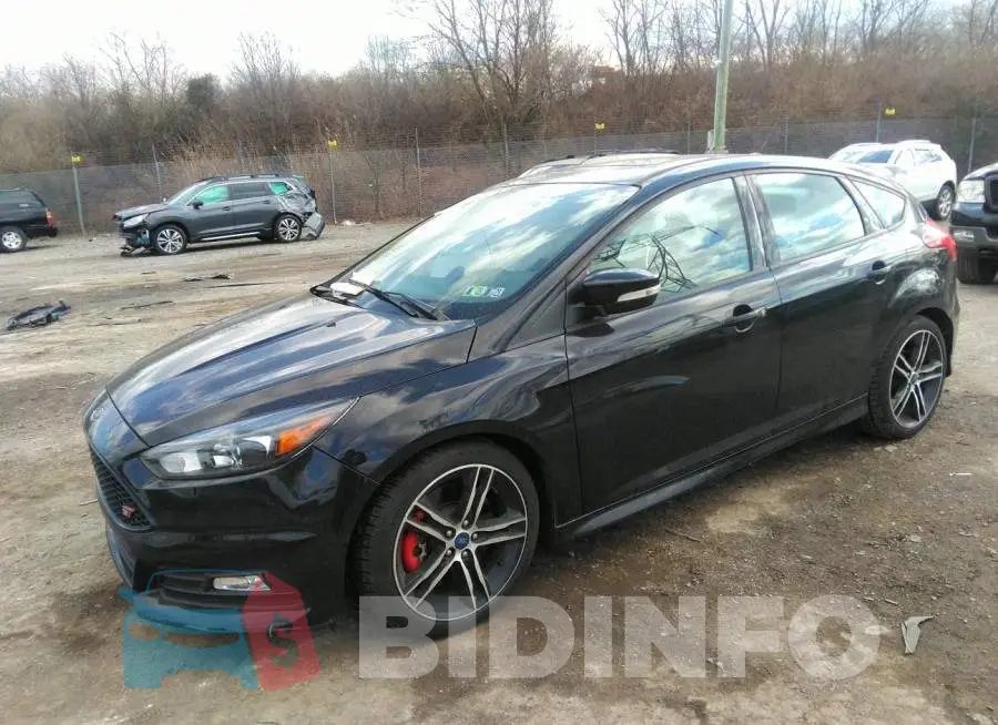 1FADP3L90GL371621 Photo# 2