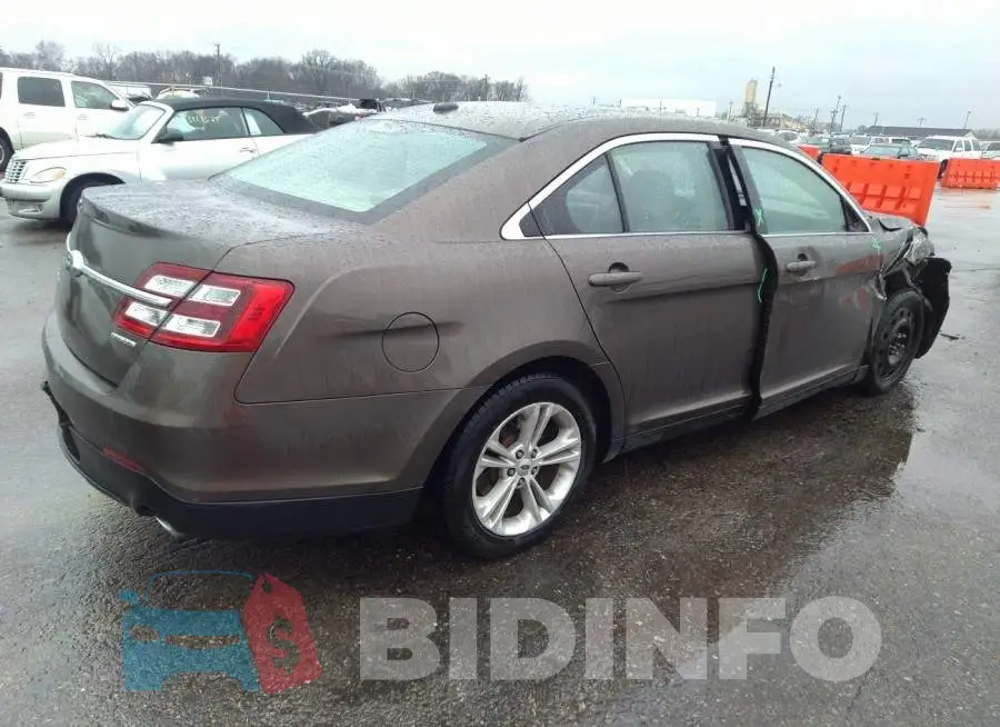 1FAHP2D84GG110535 Photo# 4