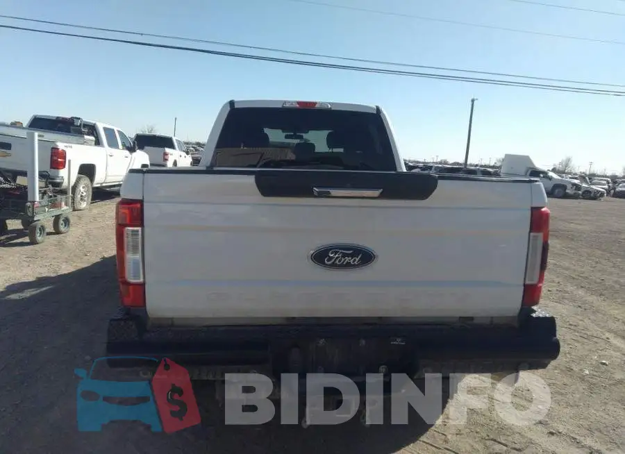 1FT7W2B63KED92925 Photo# 6