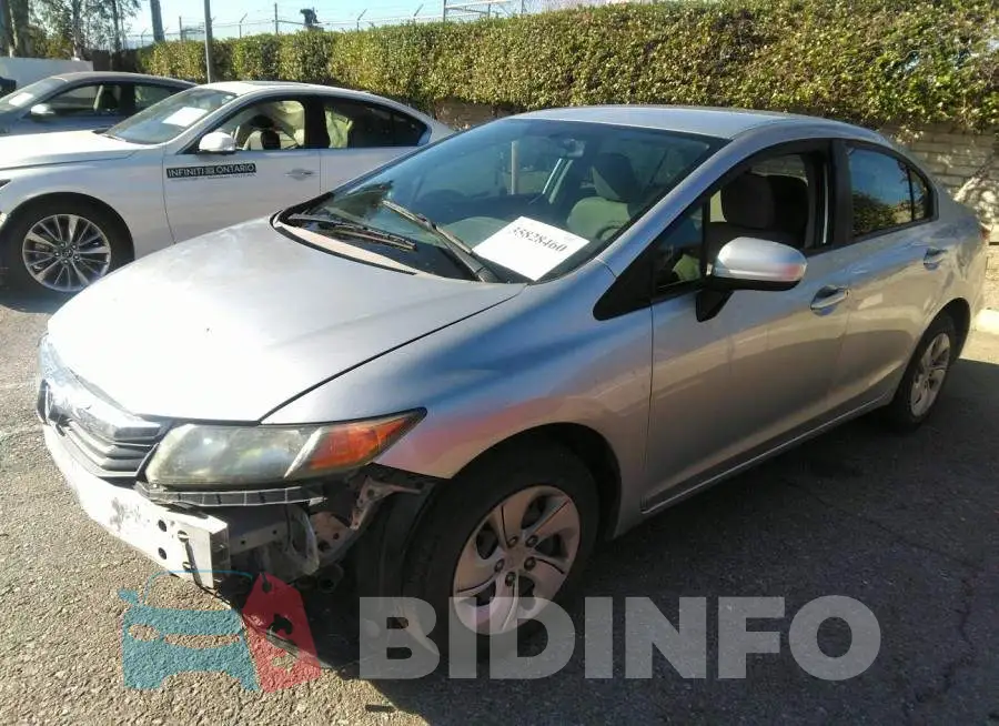 19XFB2F53FE020133 Photo# 2