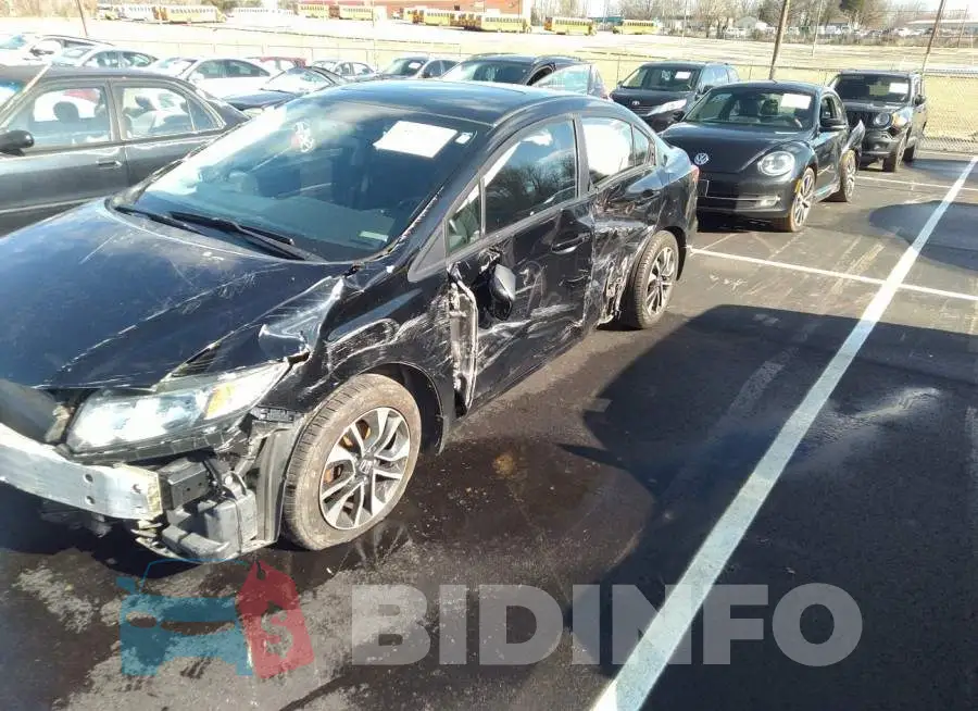 19XFB2F81EE040714 Photo# 6