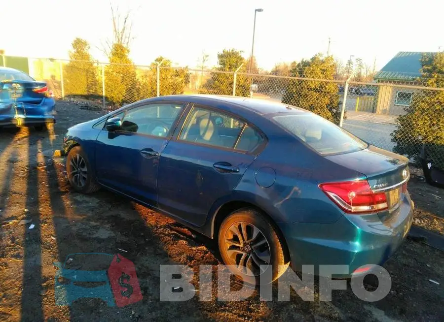 19XFB2F82FE216218 Photo# 3