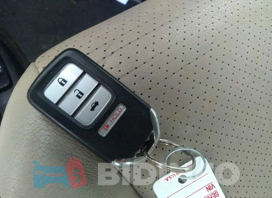 1HGCR3F82DA041040 Photo# 11