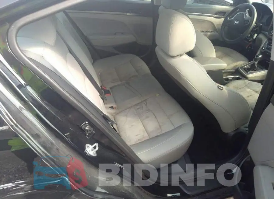 5NPD74LF6HH078172 Photo# 8