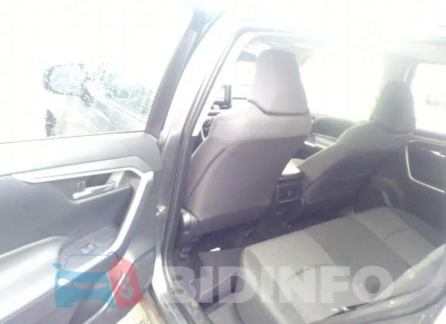JTMW1RFV0KD038063 Photo# 8