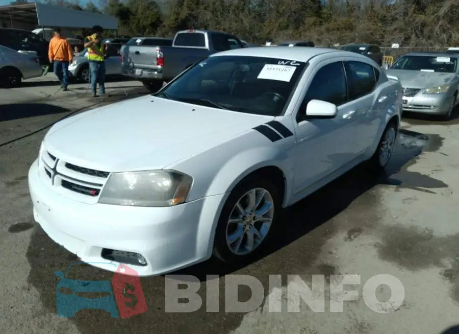 1C3CDZBG2DN590800 Photo# 2