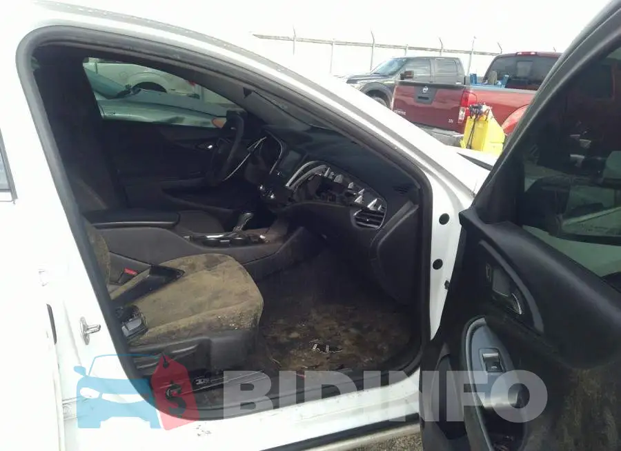 1G1ZB5ST0HF218155 Photo# 5