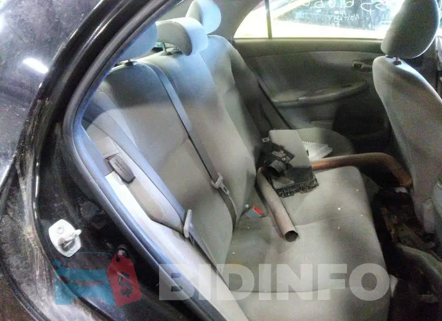 2T1BU4EEXDC046343 Photo# 8