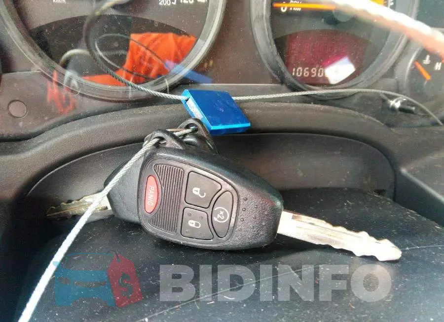 1C4NJPBB7GD791754 Photo# 11