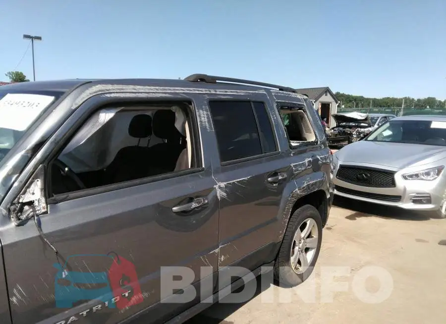1C4NJPFB0DD166408 Photo# 6
