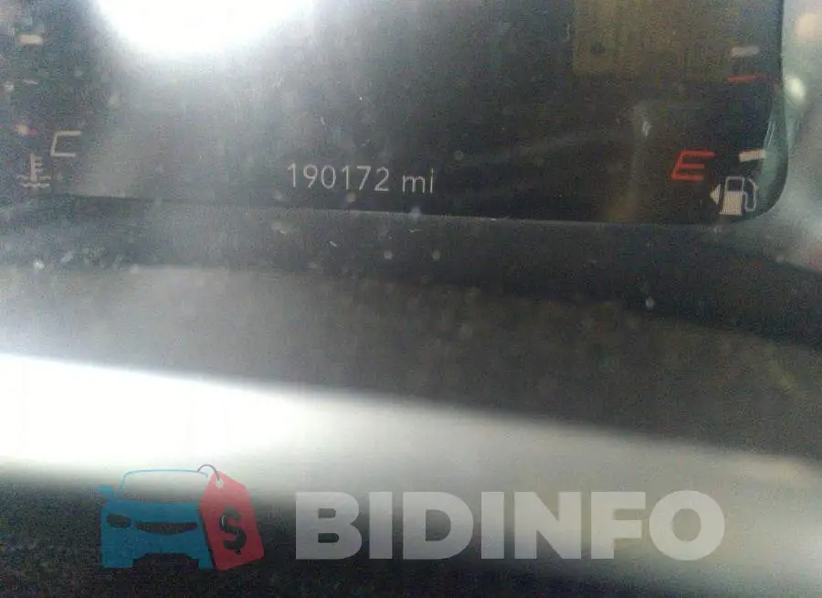 2C3CDXCT4FH893363 Photo# 7