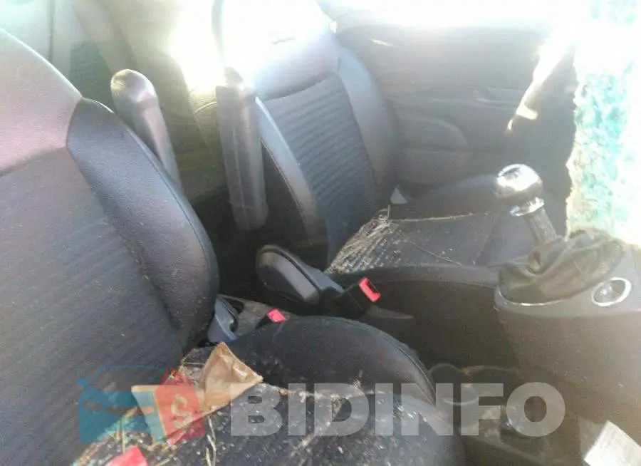 3C3CFFBR4FT757087 Photo# 5